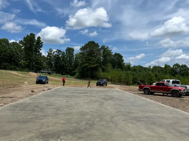 Oneonta-Alabama-Slab_pouring-scaled