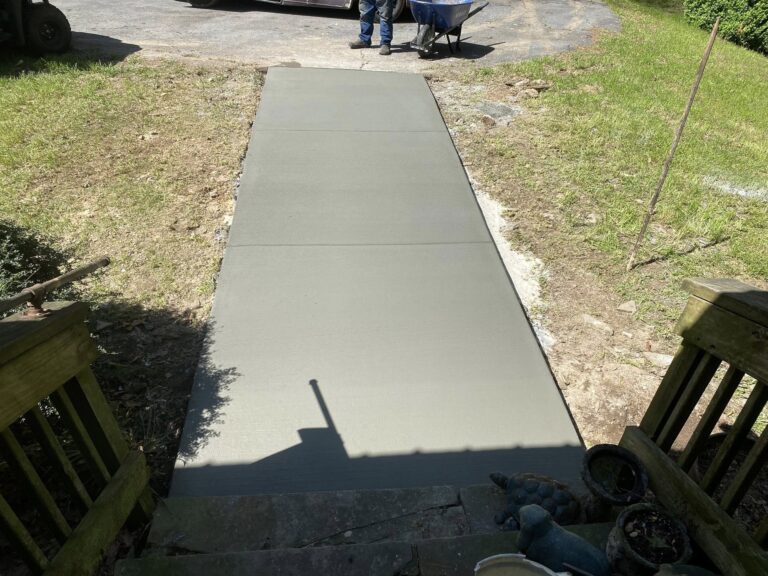 Sidewalk-Pouring-Oneonta-Alabama